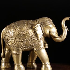 10-elephant-with-raised-trunk