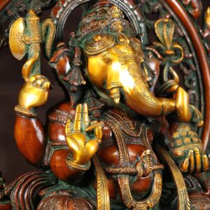 10-Ganesh-With-Rat-Arch-Brass-Statue