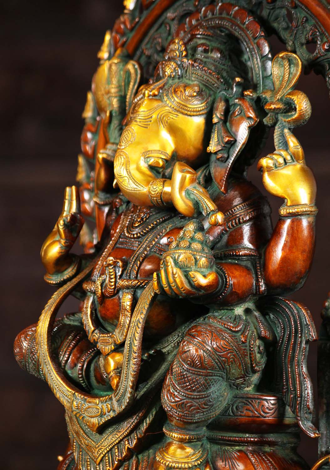 12-Ganesh-With-Rat-Arch-Brass-Statue
