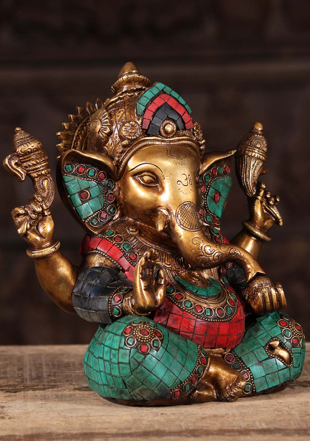 2-Taj-Ganesha-With-Stones