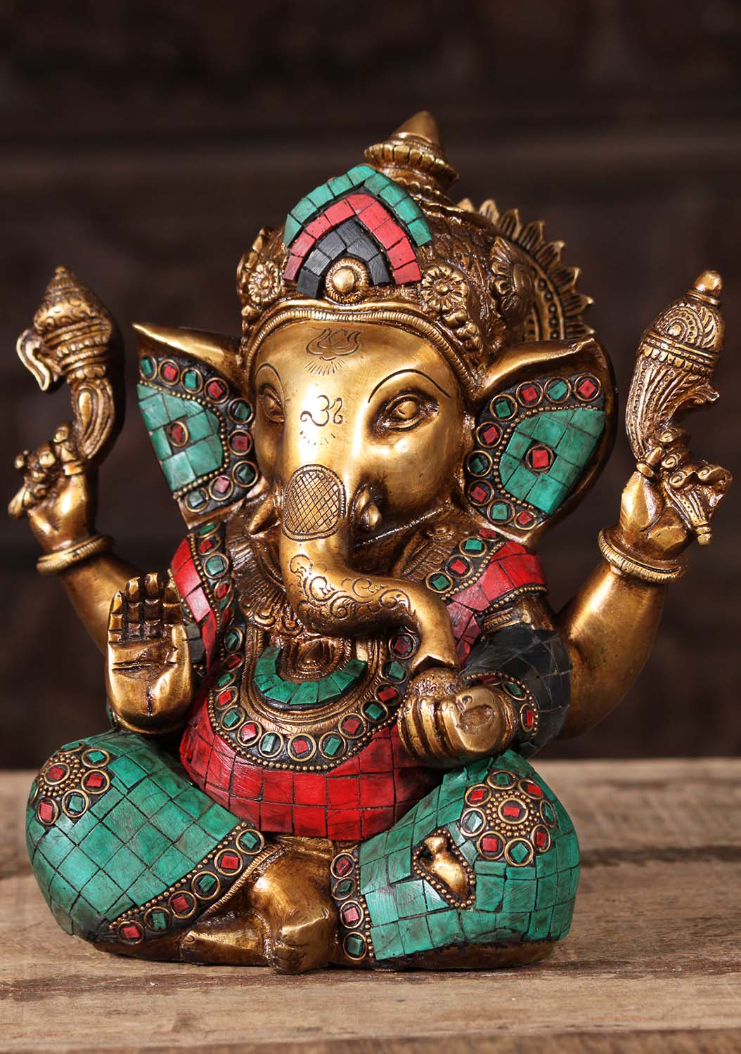 3-Taj-Ganesha-With-Stones
